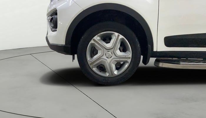 2022 Tata NEXON XM PETROL, Petrol, Manual, 54,531 km, Left Front Wheel