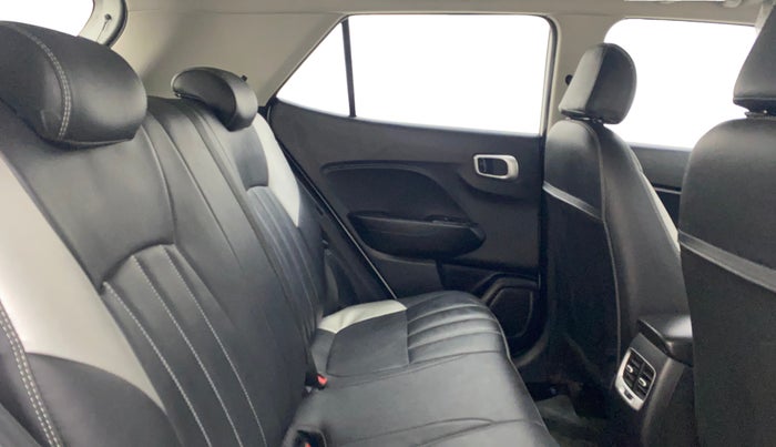 2021 Hyundai VENUE SX 1.0 TURBO IMT, Petrol, Manual, 35,345 km, Right Side Rear Door Cabin