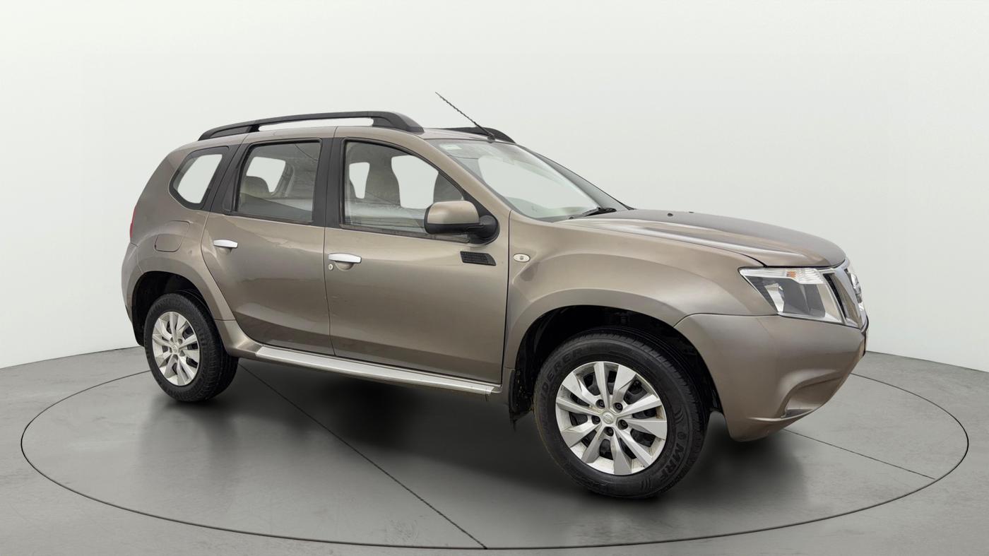 2016 Nissan Terrano XL (P), Petrol, Manual, 74,584 km, SRP