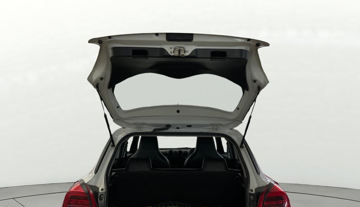 2020 Maruti Swift LXI, CNG, Manual, 62,690 km, Boot Door Open