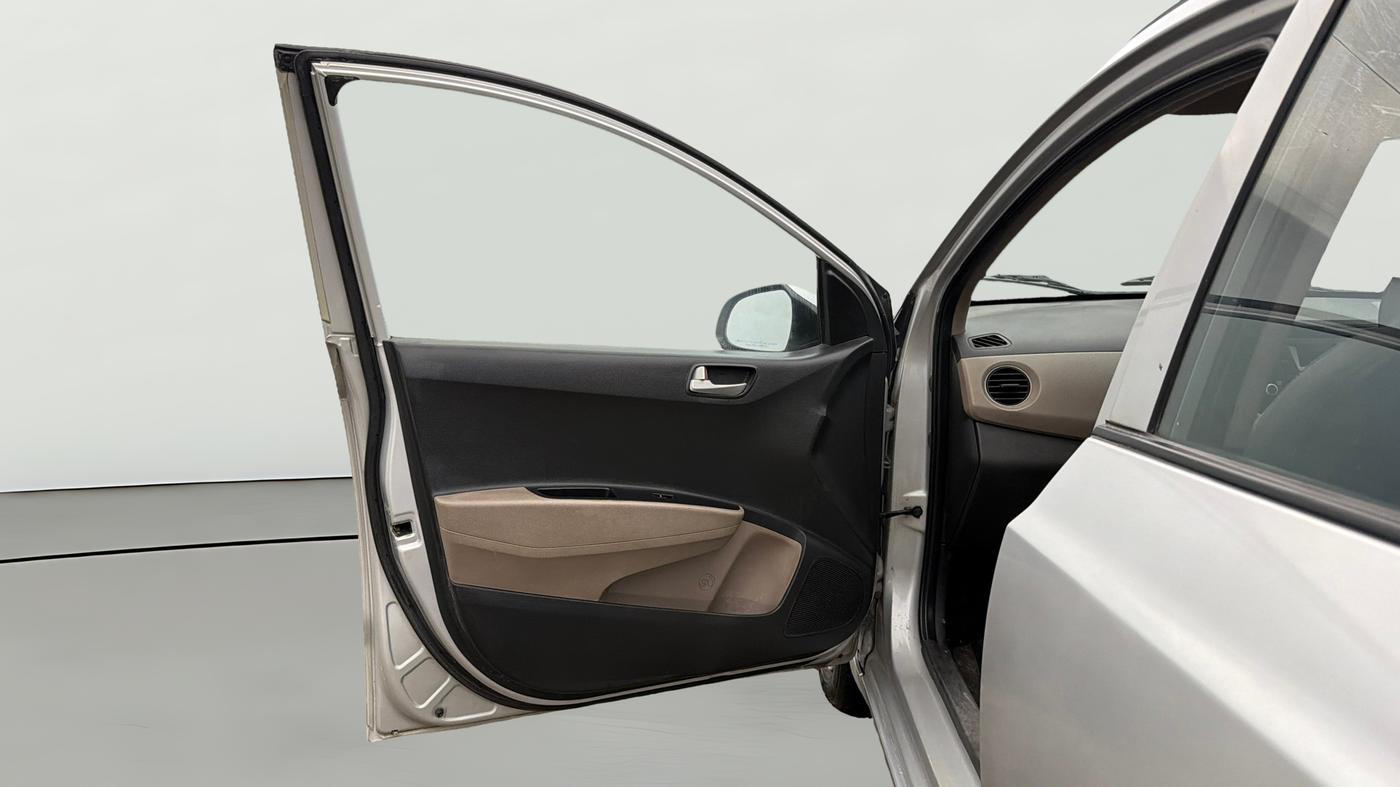 2015 Hyundai Grand i10 ASTA AT 1.2 KAPPA VTVT, Petrol, Automatic, 69,913 km, LHS Front Door