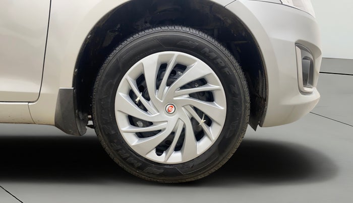 2015 Maruti Swift VXI, Petrol, Manual, 59,578 km, Right Front Wheel