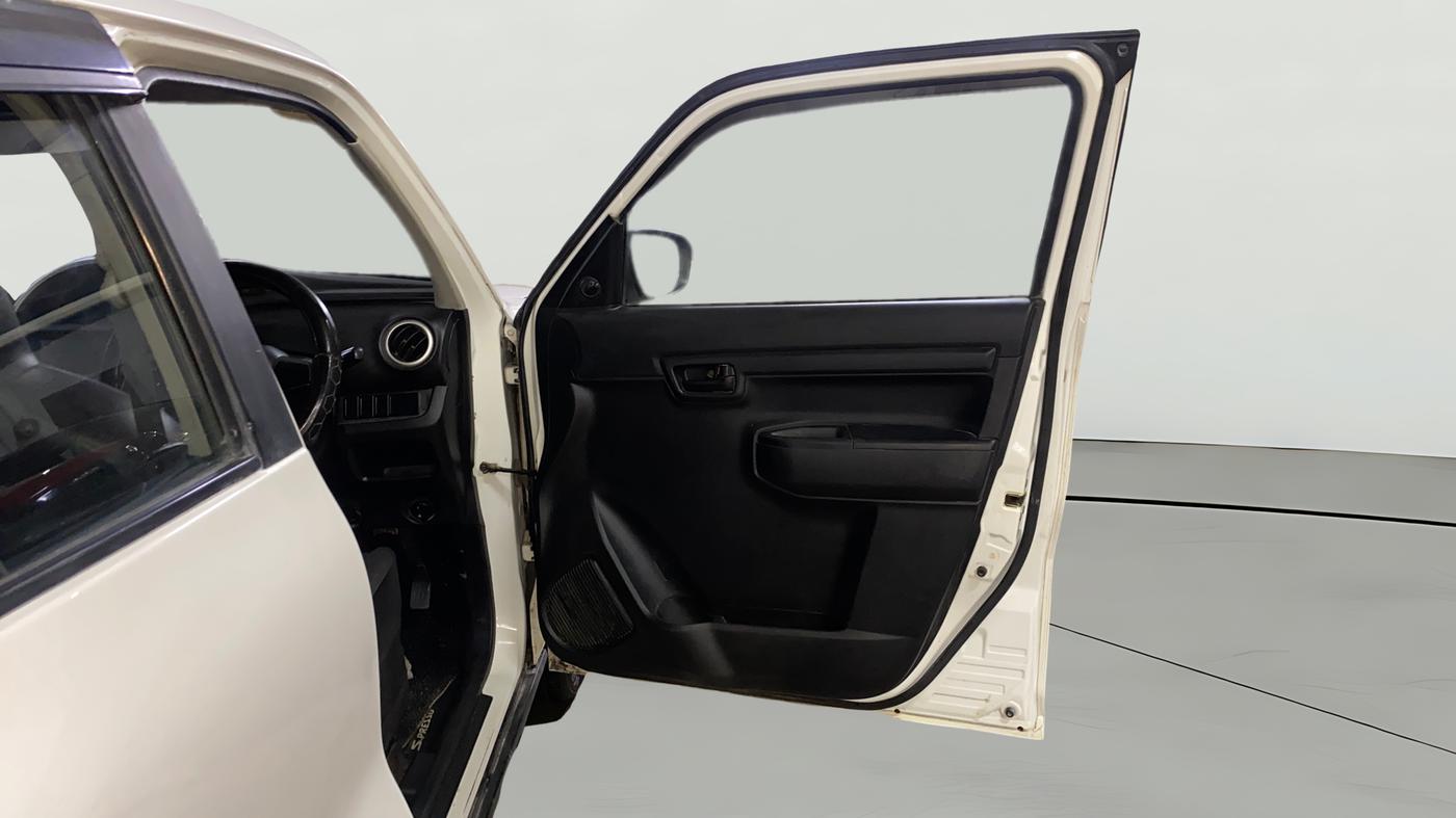 2020 Maruti S PRESSO VXI+, Petrol, Manual, 95,221 km, RHS Front Door