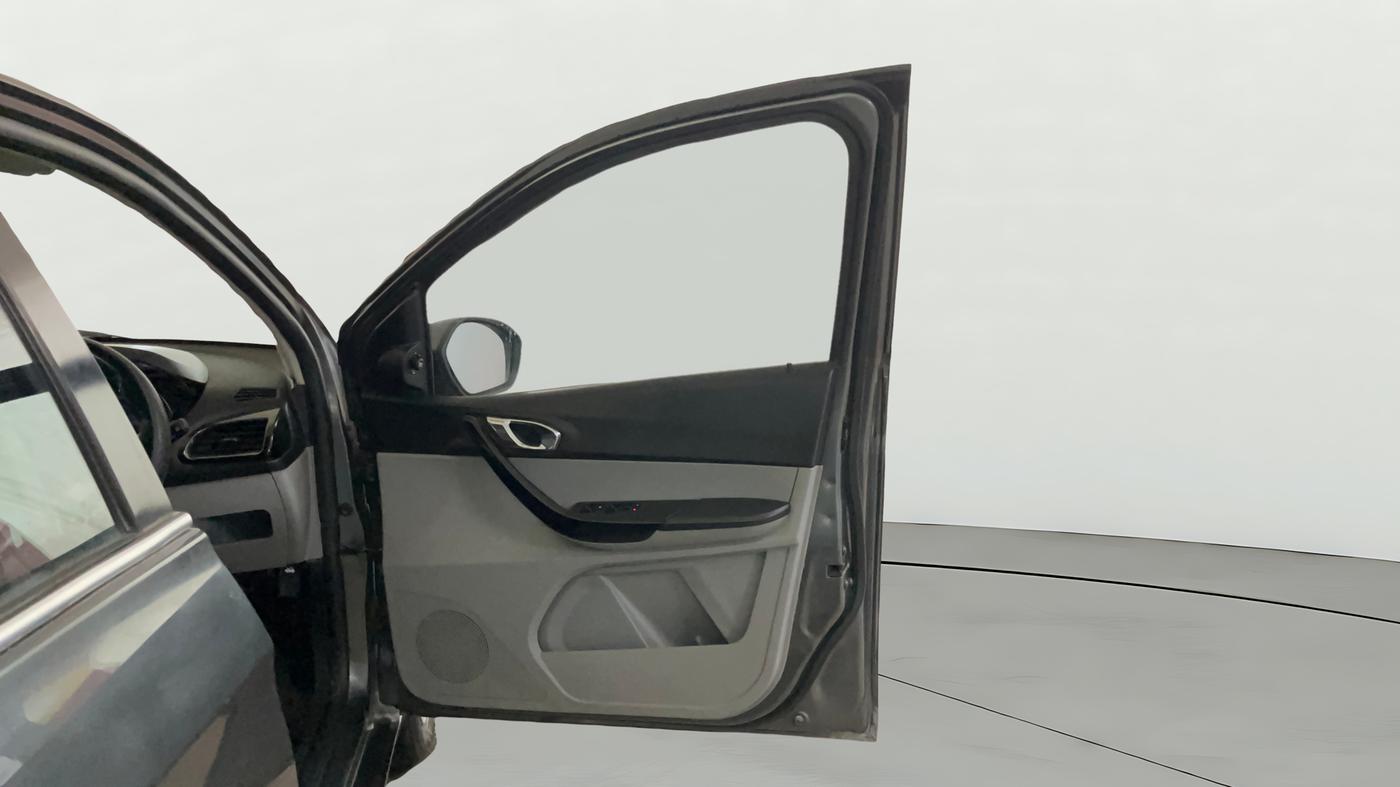 2020 Tata Tiago XZ PETROL, Petrol, Manual, 75,104 km, RHS Front Door