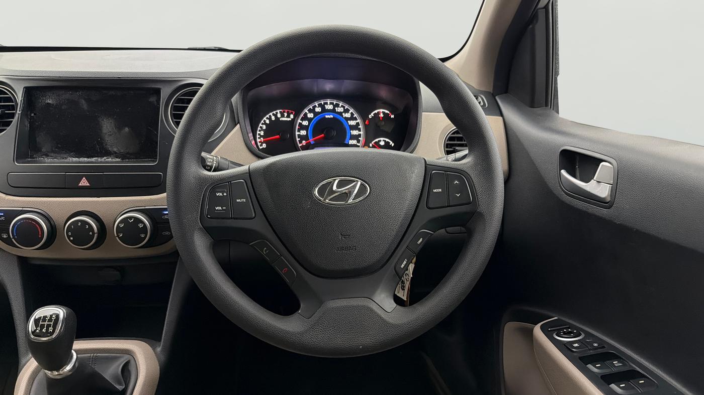 2016 Hyundai Grand i10 SPORTZ 1.2 KAPPA VTVT, Petrol, Manual, 45,553 km, Steering Wheel Close Up