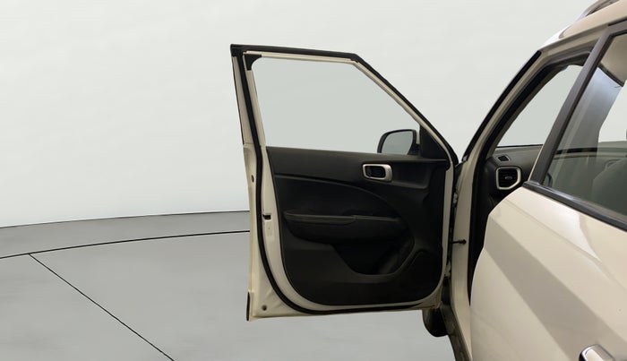 2020 Hyundai VENUE SX 1.0 (O) TURBO, Petrol, Manual, 71,240 km, LHS Front Door