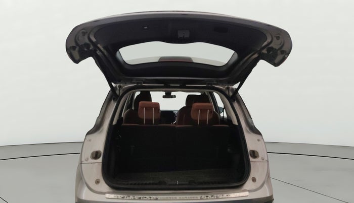 2021 MG HECTOR PLUS SHARP 1.5 PETROL TURBO HYBRID MT 6-STR, Petrol, Manual, 60,329 km, Boot Door Open