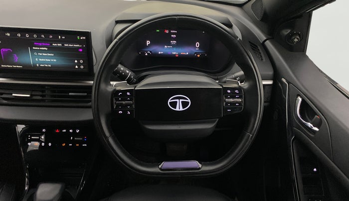 2024 Tata NEXON FEARLESS + SUNROOF DCA DUAL TONE 1.2 PETROL, Petrol, Automatic, 12,643 km, Steering Wheel Close Up
