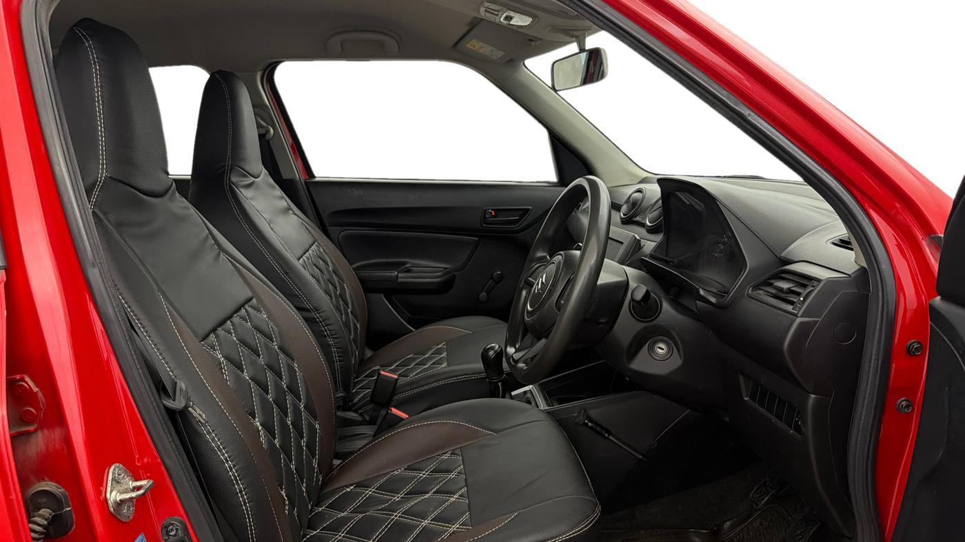 2018 Maruti Swift LXI, Petrol, Manual, 64,177 km, Right Side Front Door Cabin