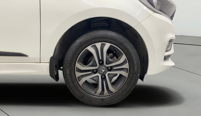2023 Tata TIGOR XZ PLUS CNG LEATHERETTE PACK, CNG, Manual, 34,246 km, Right Front Wheel