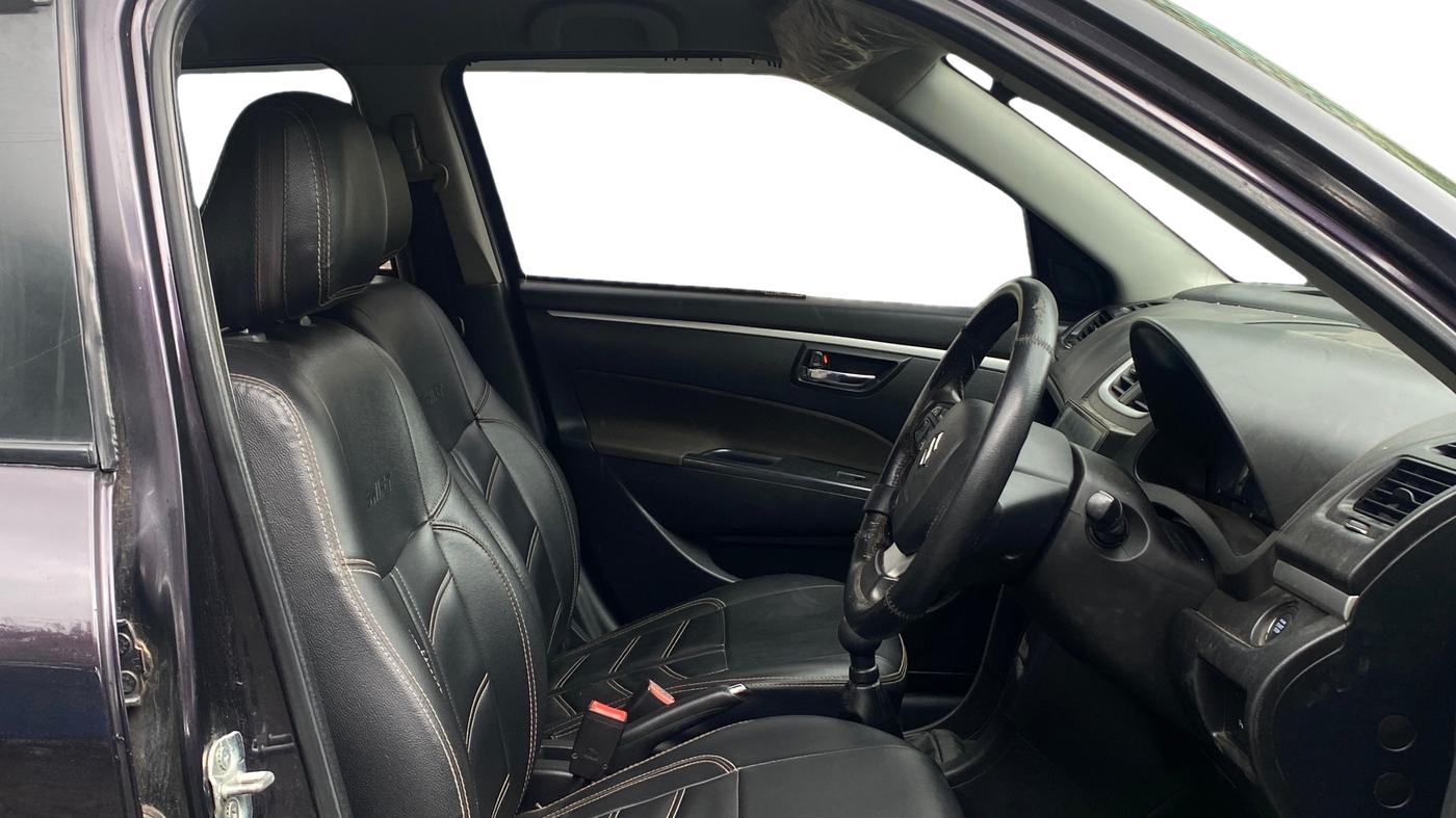 2014 Maruti Swift ZXI, Petrol, Manual, 75,340 km, Right Side Front Door Cabin
