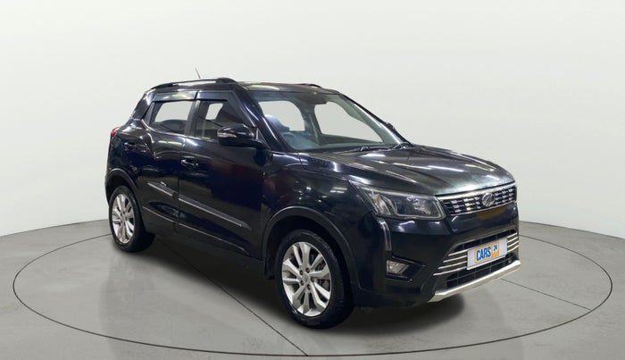 2019 Mahindra XUV300 W8 1.5 DIESEL, Diesel, Manual, 1,12,627 km, Right Front Diagonal