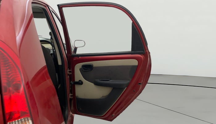 2016 Tata Nano TWIST XTA, Petrol, Automatic, 57,864 km, RHS Rear Door