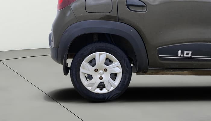 2022 Renault Kwid RXT 1.0 AMT, Petrol, Automatic, 25,832 km, Right Rear Wheel