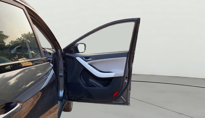 2024 Tata NEXON Creative Plus 1.2 iCNG, CNG, Manual, 19,465 km, RHS Front Door