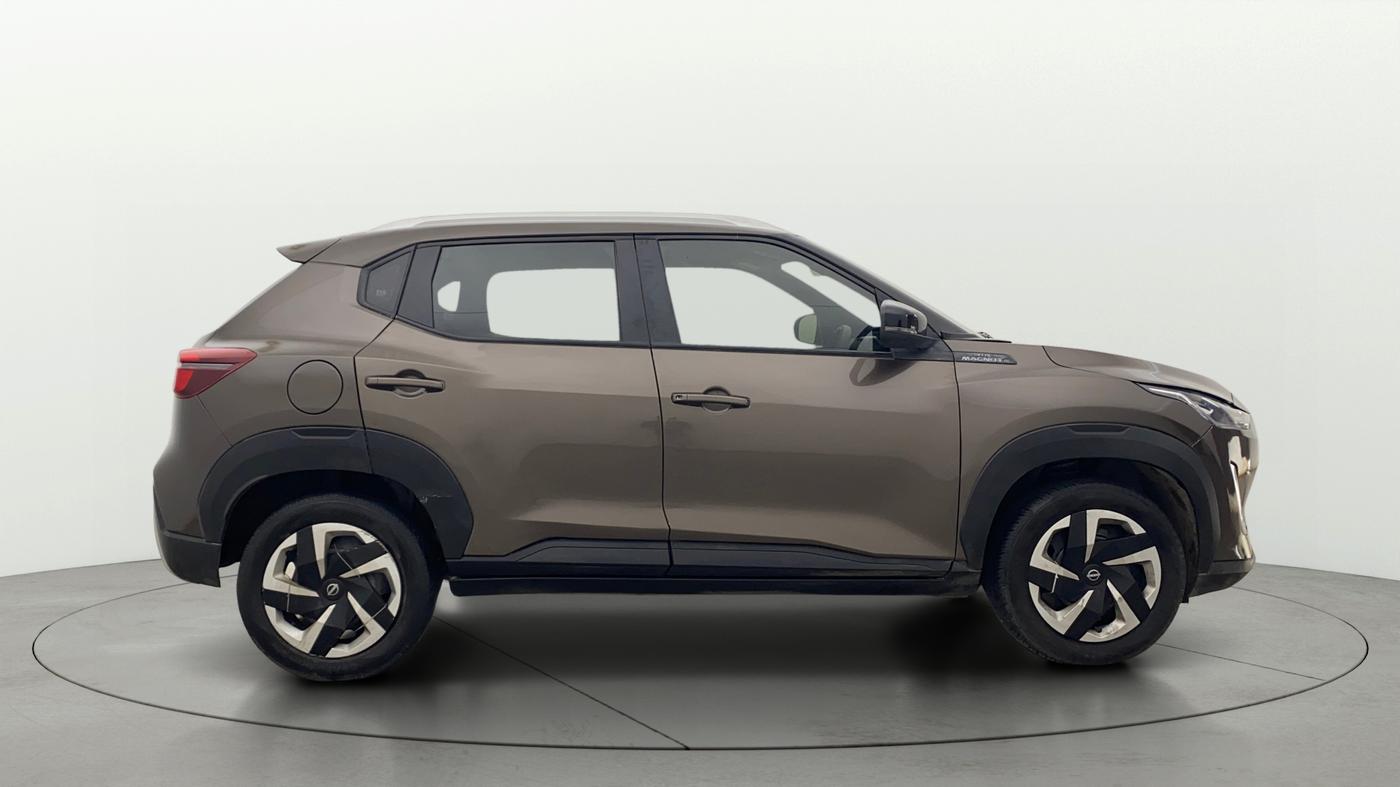 2021 Nissan MAGNITE XL, Petrol, Manual, 48,777 km, Right Side View