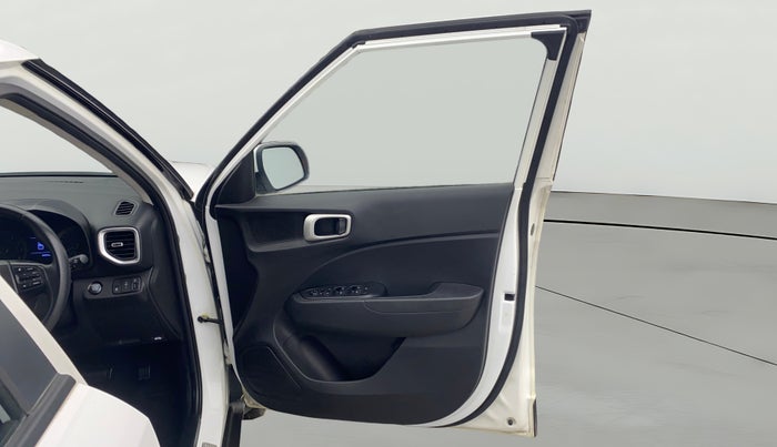 2020 Hyundai VENUE SX PLUS 1.0 TURBO DCT, Petrol, Automatic, 54,804 km, RHS Front Door