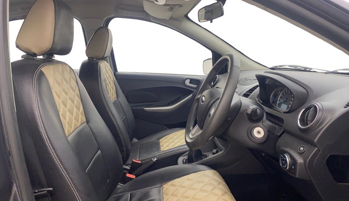 2016 Ford New Figo TITANIUM 1.2 PETROL MT, Petrol, Manual, 39,246 km, Right Side Front Door Cabin