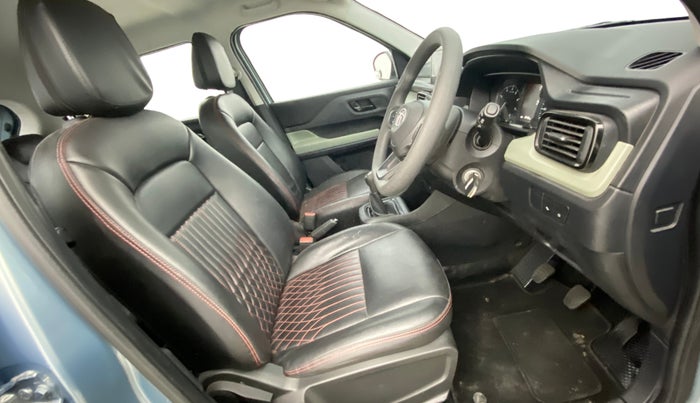 2022 Tata PUNCH ADVENTURE MT, Petrol, Manual, 22,486 km, Right Side Front Door Cabin