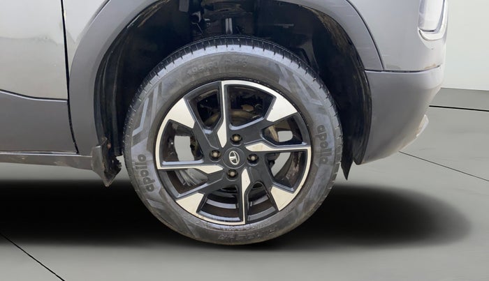 2023 Tata PUNCH ACCOMPLISHED AMT, Petrol, Automatic, 15,858 km, Right Front Wheel