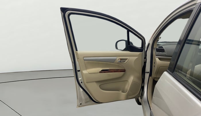 2016 Maruti Ertiga ZXI+, Petrol, Manual, 1,21,290 km, LHS Front Door