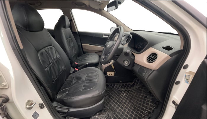 2015 Hyundai Grand i10 SPORTZ 1.2 KAPPA VTVT, Petrol, Manual, 71,943 km, Right Side Front Door Cabin