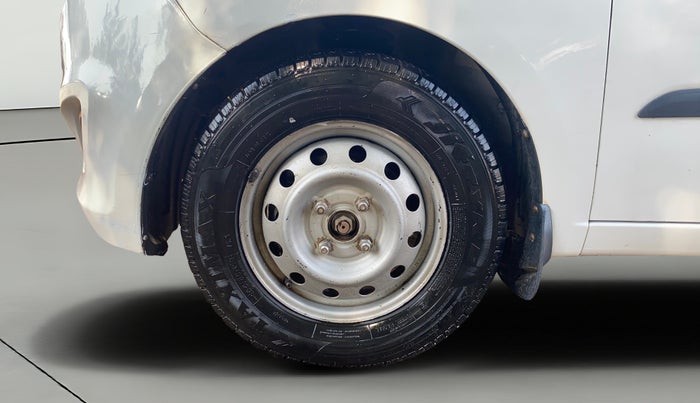 2014 Hyundai i10 MAGNA 1.1, CNG, Manual, 91,829 km, Left Front Wheel