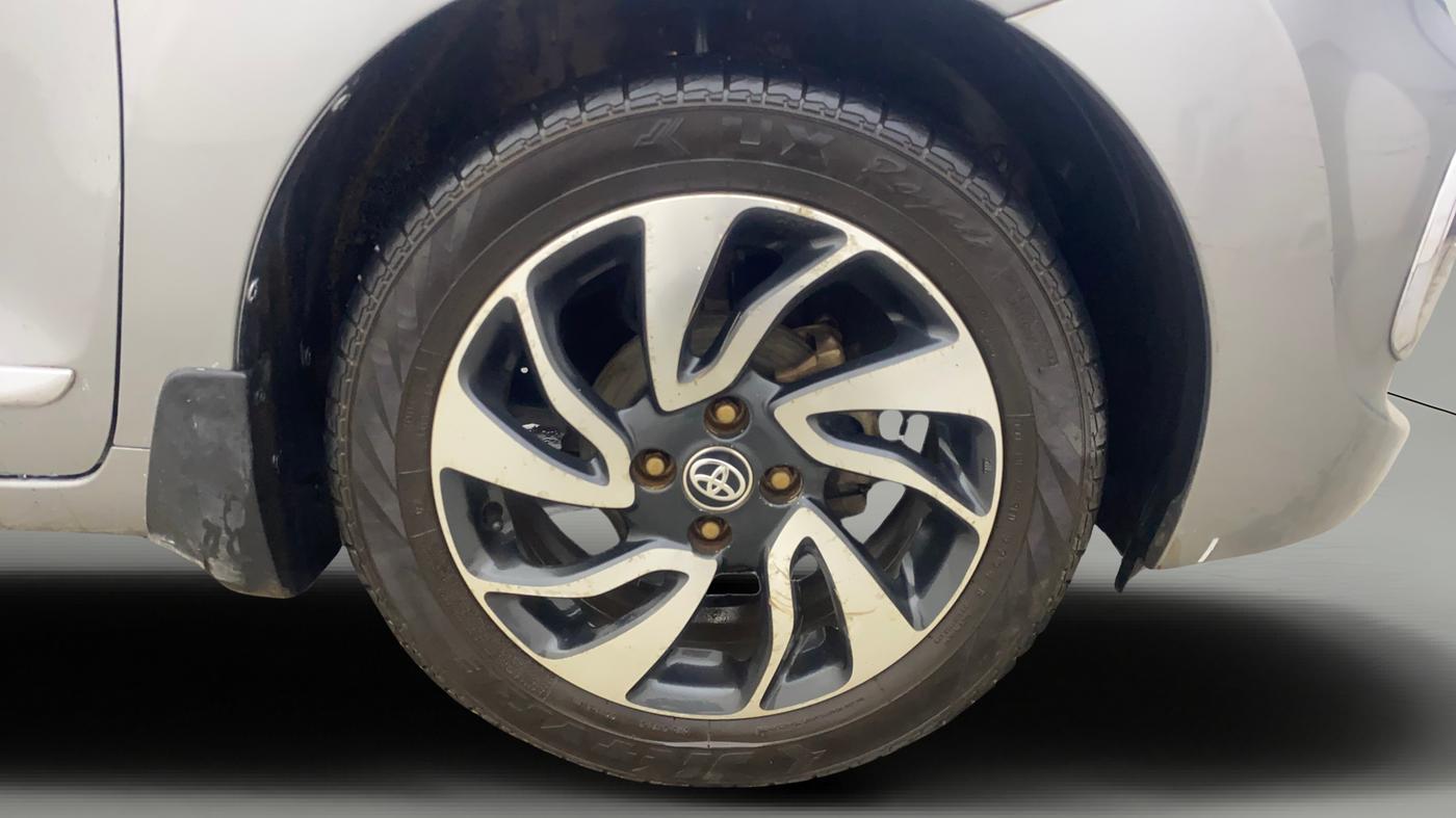 2020 Toyota Glanza G, Petrol, Manual, 70,551 km, Right Front Wheel
