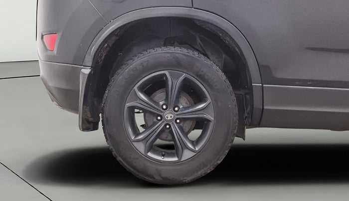 2020 Tata Harrier XZA 2.0L DARK EDITION, Diesel, Automatic, 1,17,325 km, Right Rear Wheel