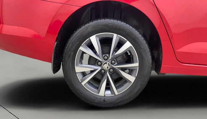 2023 Skoda SLAVIA STYLE 1.0L TSI AT, Petrol, Automatic, 17,580 km, Right Rear Wheel