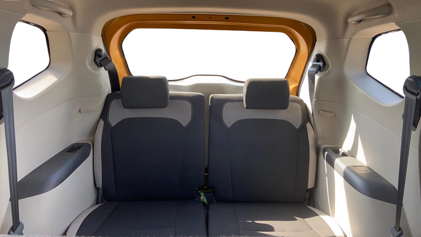 2021 Renault TRIBER RXL MT, Petrol, Manual, 34,226 km, Third Seat Row ( optional )