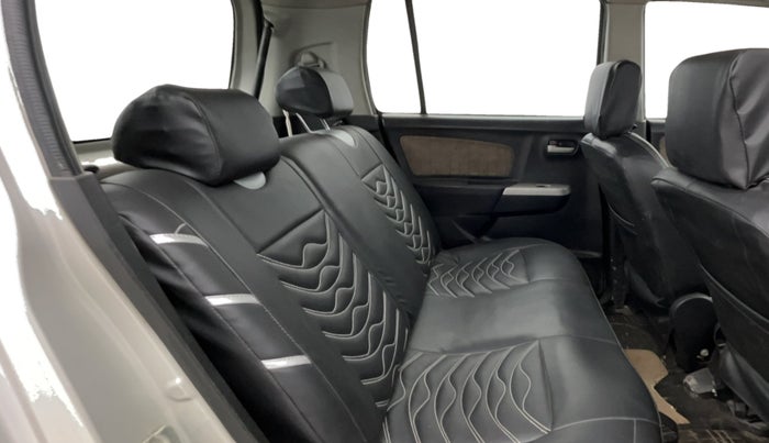 2015 Maruti Wagon R 1.0 VXI, Petrol, Manual, 54,011 km, Right Side Rear Door Cabin