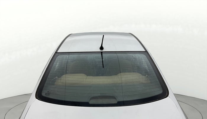 2015 Hyundai Verna FLUIDIC 4S1.6 VTVT S O AT, Petrol, Automatic, 80,101 km, Rear Windshield