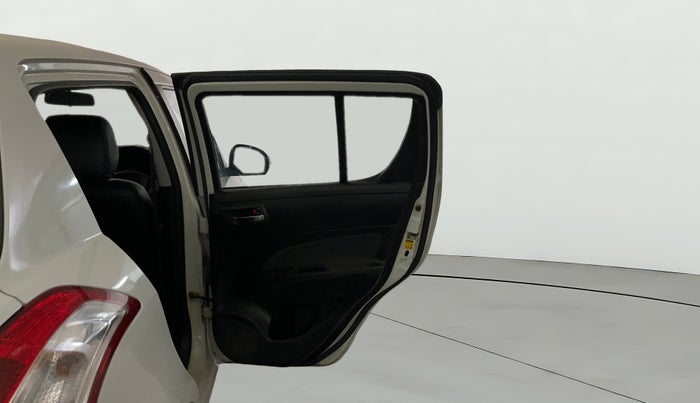 2014 Maruti Swift VXI, Petrol, Manual, 45,577 km, RHS Rear Door