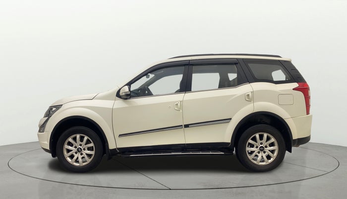 2017 Mahindra XUV500 W10 AT, Diesel, Automatic, 76,548 km, Left Side