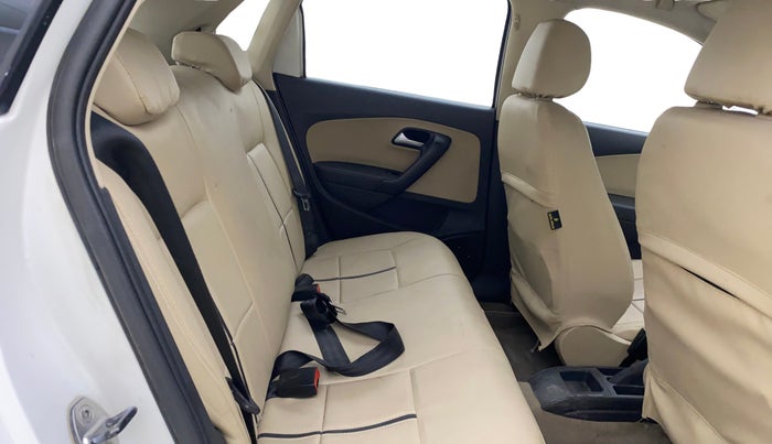 2017 Volkswagen Polo HIGHLINE1.2L, Petrol, Manual, 86,066 km, Right Side Rear Door Cabin