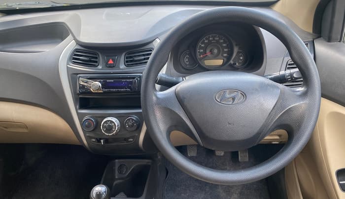 2014 Hyundai Eon ERA +, Petrol, Manual, 45,074 km, Steering Wheel Close Up