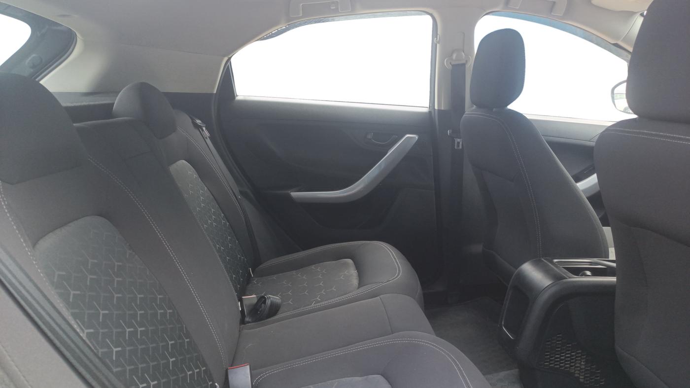 2021 Tata NEXON XM SUNROOF PETROL, Petrol, Manual, 57,795 km, Right Side Rear Door Cabin