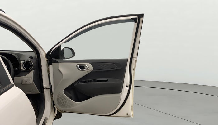 2023 Hyundai GRAND I10 NIOS SPORTZ AMT 1.2 KAPPA VTVT, Petrol, Automatic, 53,757 km, RHS Front Door