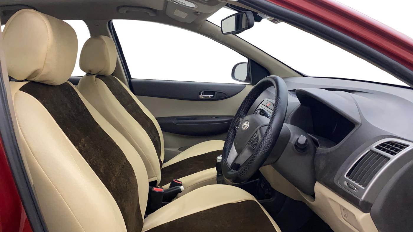 2012 Hyundai i20 ASTA 1.4 CRDI, Diesel, Manual, 1,09,539 km, Right Side Front Door Cabin