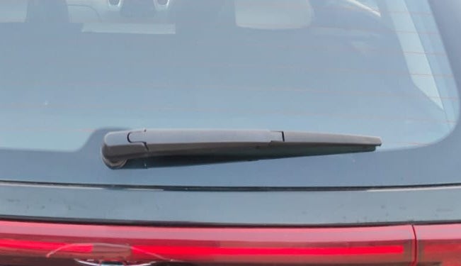 2020 KIA SONET HTX PLUS 1.0 IMT, Petrol, Manual, 1,32,902 km, Rear Wiper