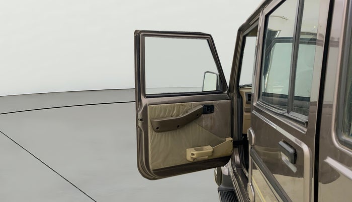 2022 Mahindra Bolero B6 (O), Diesel, Manual, 53,843 km, LHS Front Door