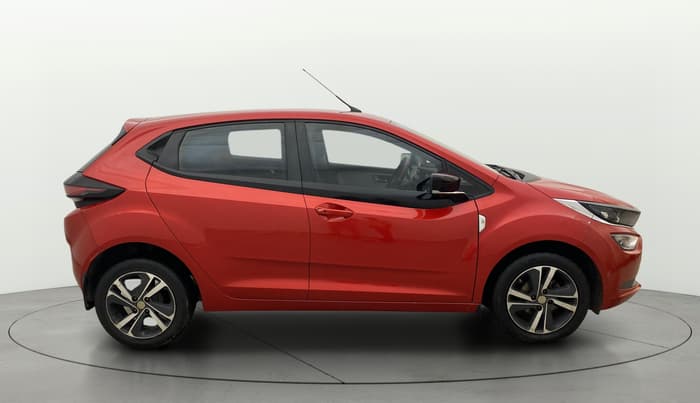 2022 Tata ALTROZ XZ DIESEL, Diesel, Manual, 50,874 km, Right Side View