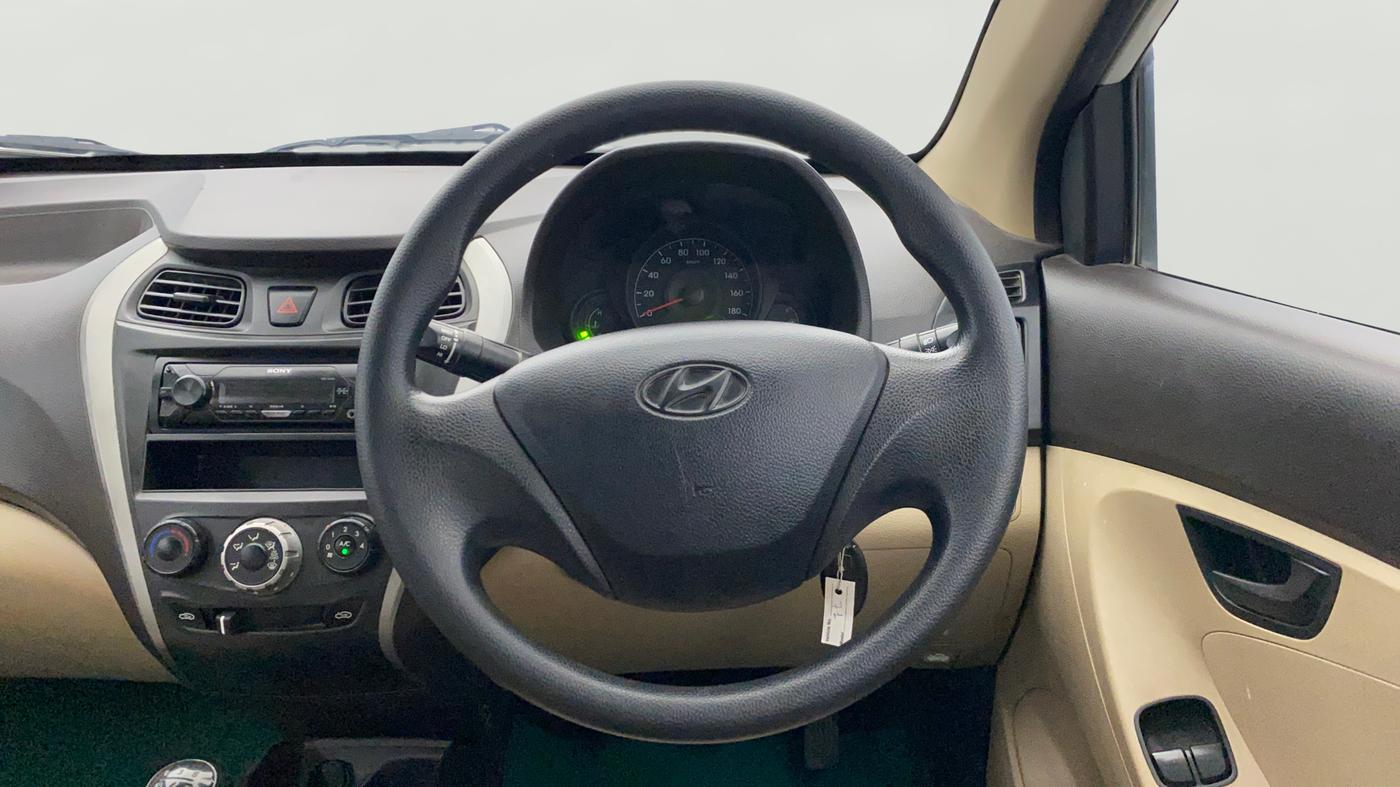 2018 Hyundai Eon ERA +, Petrol, Manual, 45,421 km, Steering Wheel Close Up