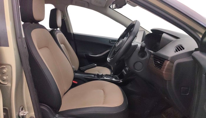 2022 Tata NEXON XZA PLUS (PREMIUM) KAZIRANGA PETROL, Petrol, Automatic, 52,830 km, Right Side Front Door Cabin