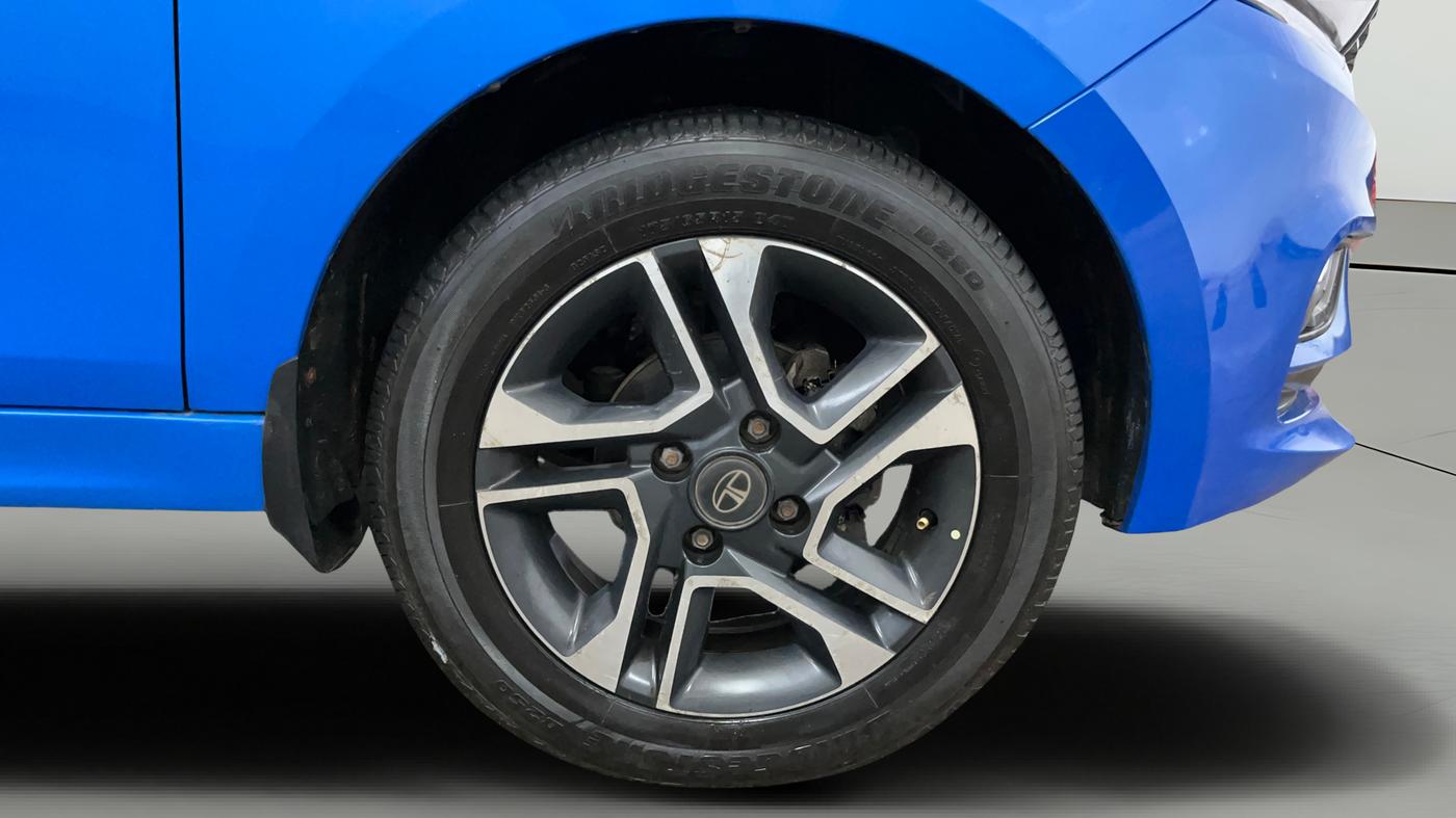 2020 Tata Tiago XZ PLUS PETROL, Petrol, Manual, 69,755 km, Right Front Wheel