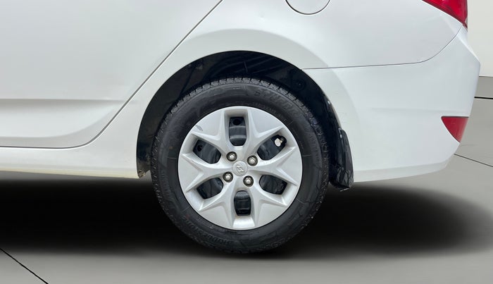 2017 Hyundai Verna 1.4 VTVT, Petrol, Manual, 53,984 km, Left Rear Wheel