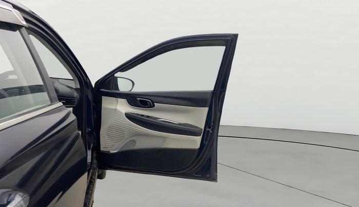 2024 Hyundai NEW I20 ASTA (O) 1.2 MT, Petrol, Manual, 42,640 km, RHS Front Door