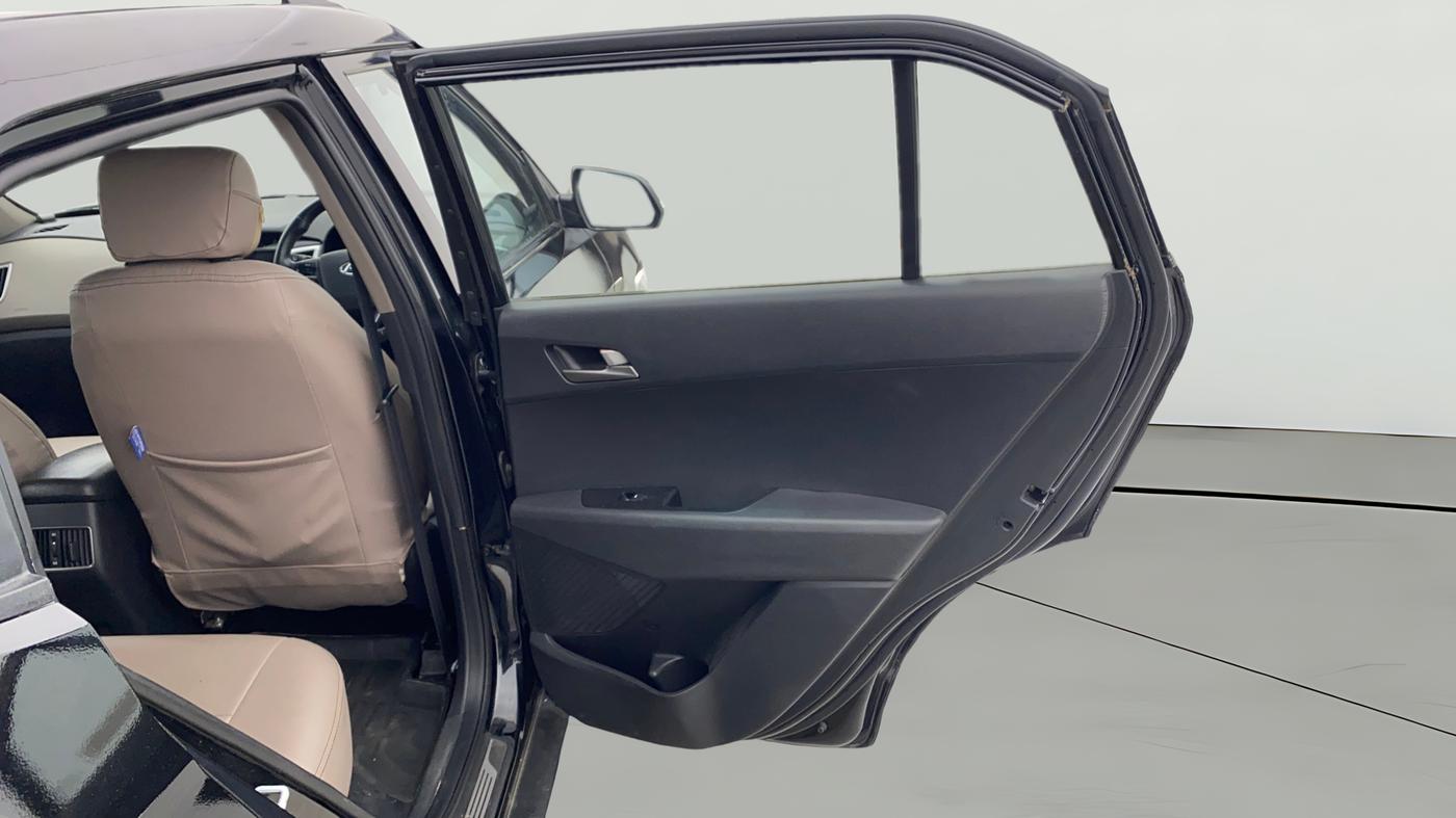 2016 Hyundai Creta SX PLUS AT 1.6 PETROL, Petrol, Automatic, 1,10,724 km, RHS Rear Door