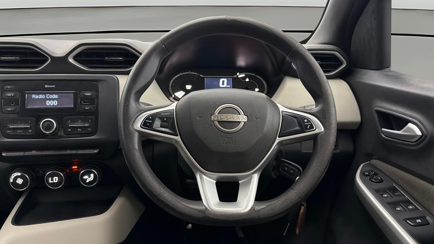 2022 Nissan MAGNITE XL, Petrol, Manual, 54,760 km, Steering Wheel Close Up